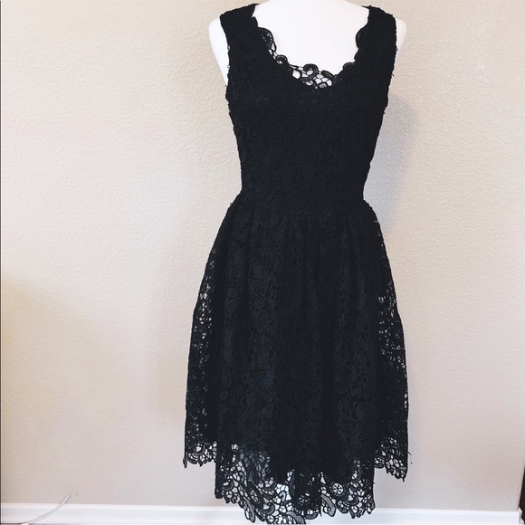 Buenos Niños Dresses & Skirts - Elegant Black Dress •Size Large